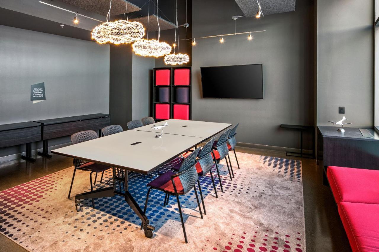 Aloft Anchorage Hotel Екстериор снимка