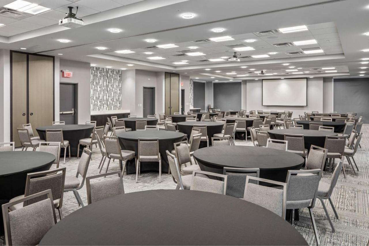 Aloft Anchorage Hotel Екстериор снимка