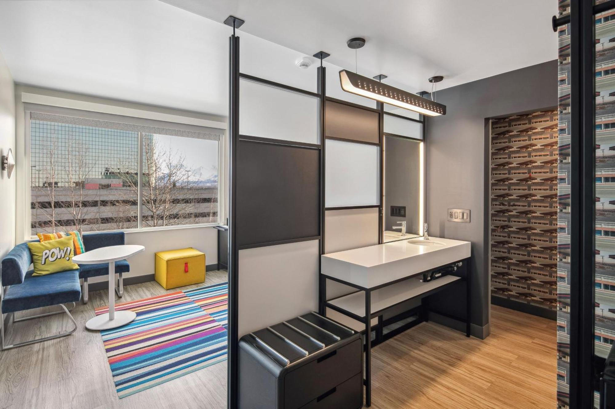 Aloft Anchorage Hotel Екстериор снимка