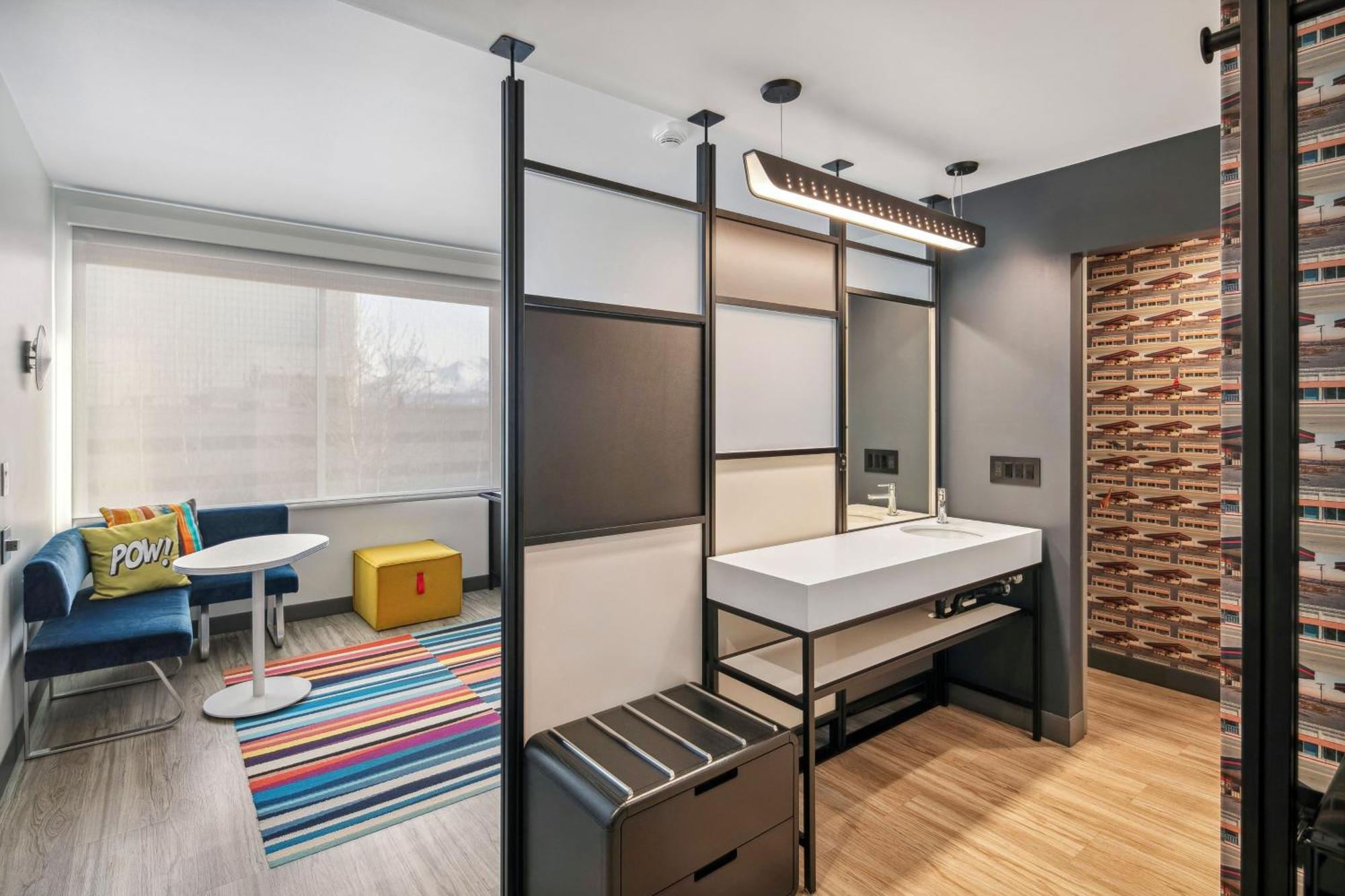 Aloft Anchorage Hotel Екстериор снимка